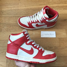 Load image into Gallery viewer, US8 Nike Dunk High Action Red (2011)
